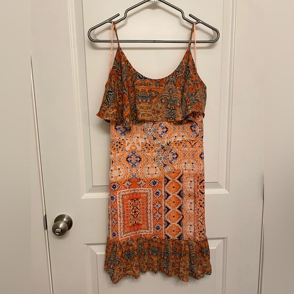 Beautiful Coral Guess Dress - Picture 2 of 4